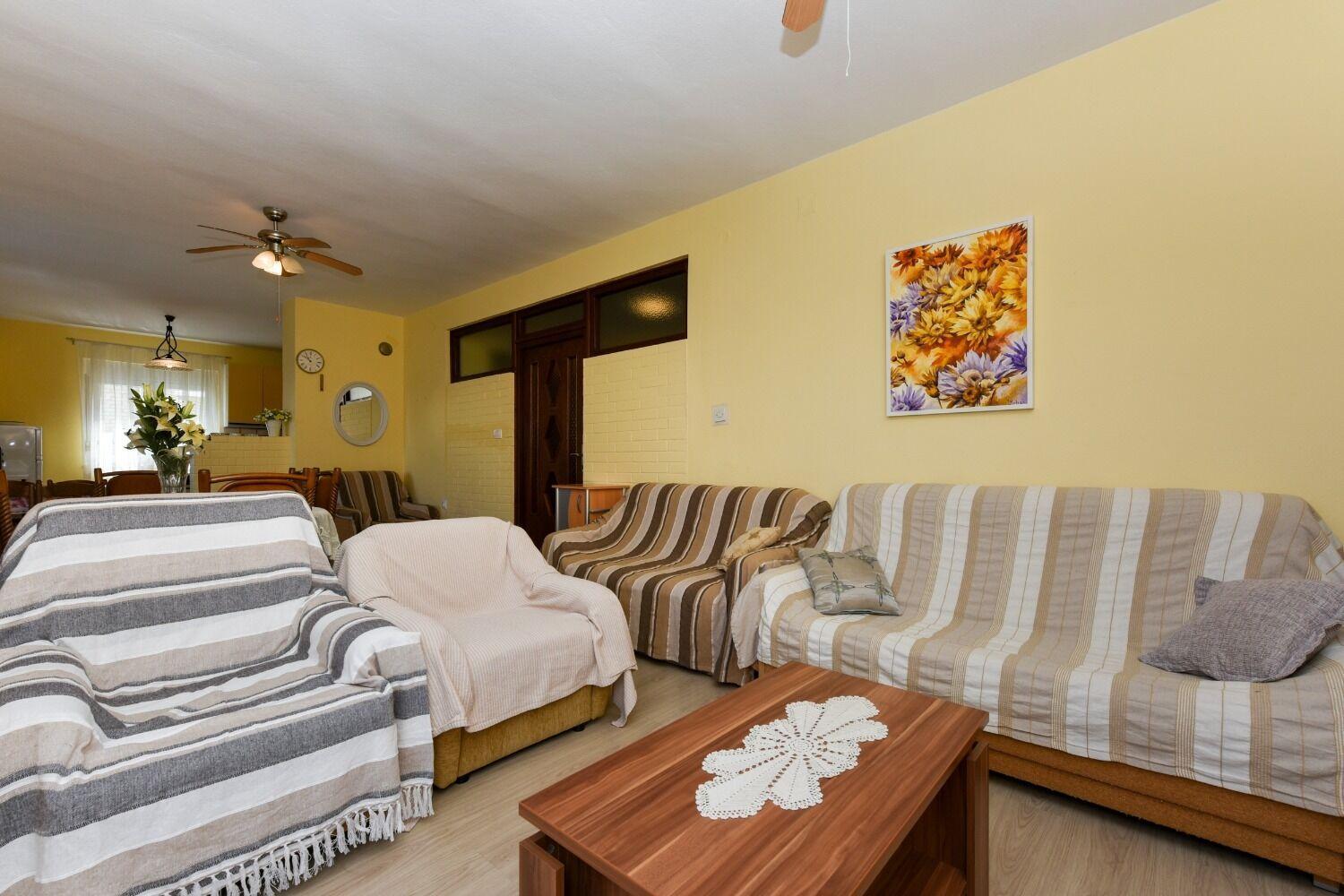 Apartments Kolt - 15M From Sea Kali Exterior photo