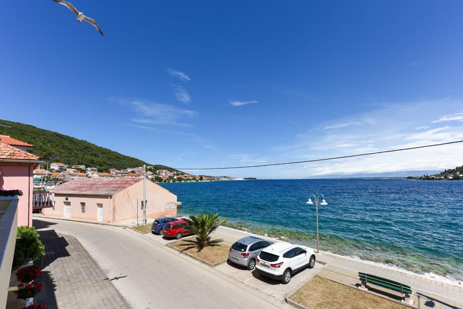 Apartments Kolt - 15M From Sea Kali Exterior photo
