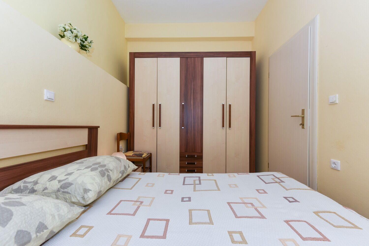 Apartments Kolt - 15M From Sea Kali Exterior photo